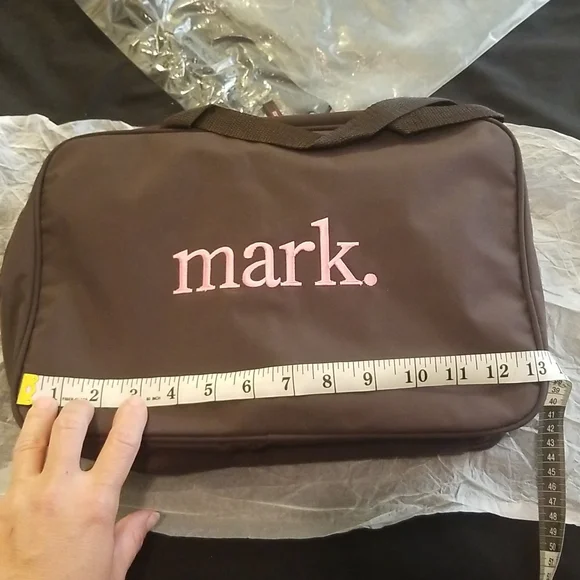 New mark.  Mark up case by Avon - Picture 3 of 16